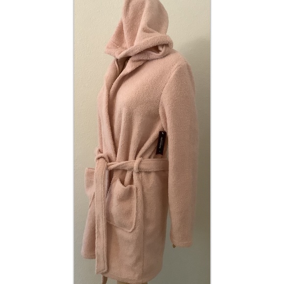 Ambrielle Sleepwear Robe Sz Small Women Soft Pink With Hood - Picture 5 of 11